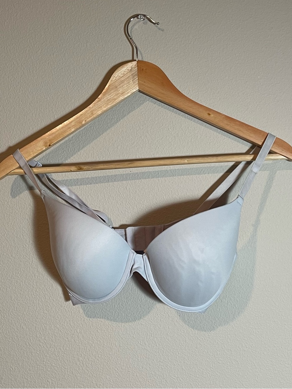Victoria’s secret Baby Blue t-shirt Bra
